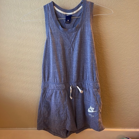 Women’s Nike romper - Picture 1 of 6
